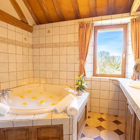 3 Etoiles Proche Nigloland & Lacs *